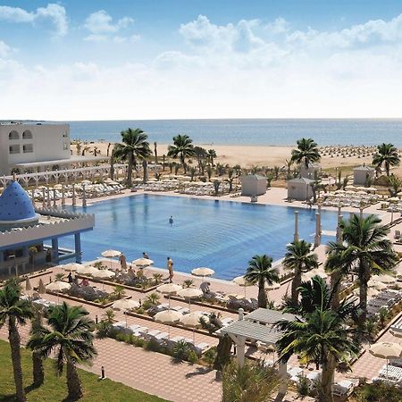 فندق Concorde Marco Polo الحمامات المظهر الخارجي الصورة