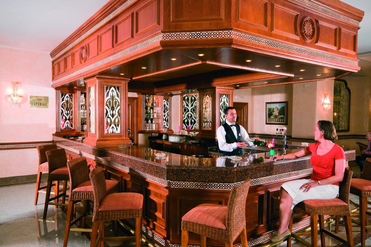 فندق Concorde Marco Polo الحمامات المظهر الخارجي الصورة