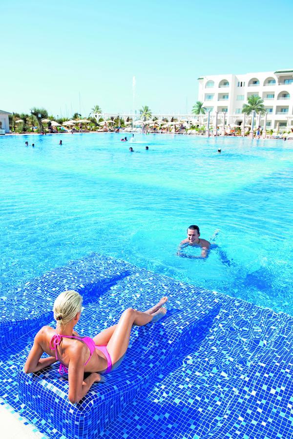 فندق Concorde Marco Polo الحمامات المظهر الخارجي الصورة