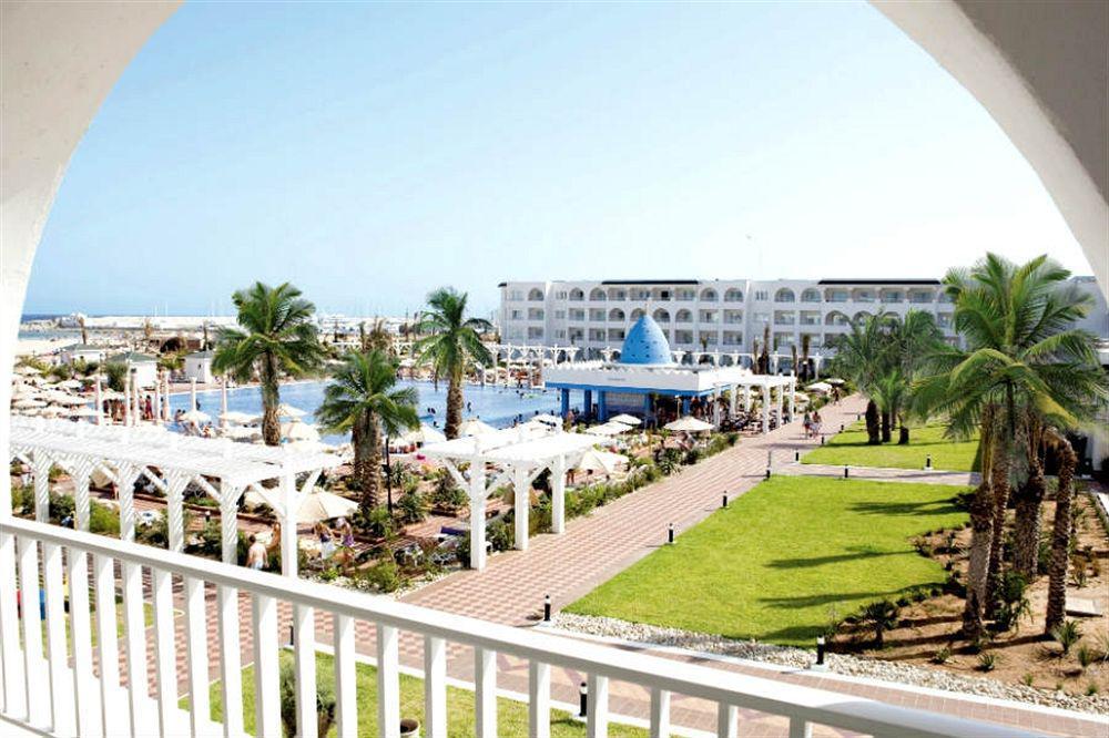 فندق Concorde Marco Polo الحمامات المظهر الخارجي الصورة